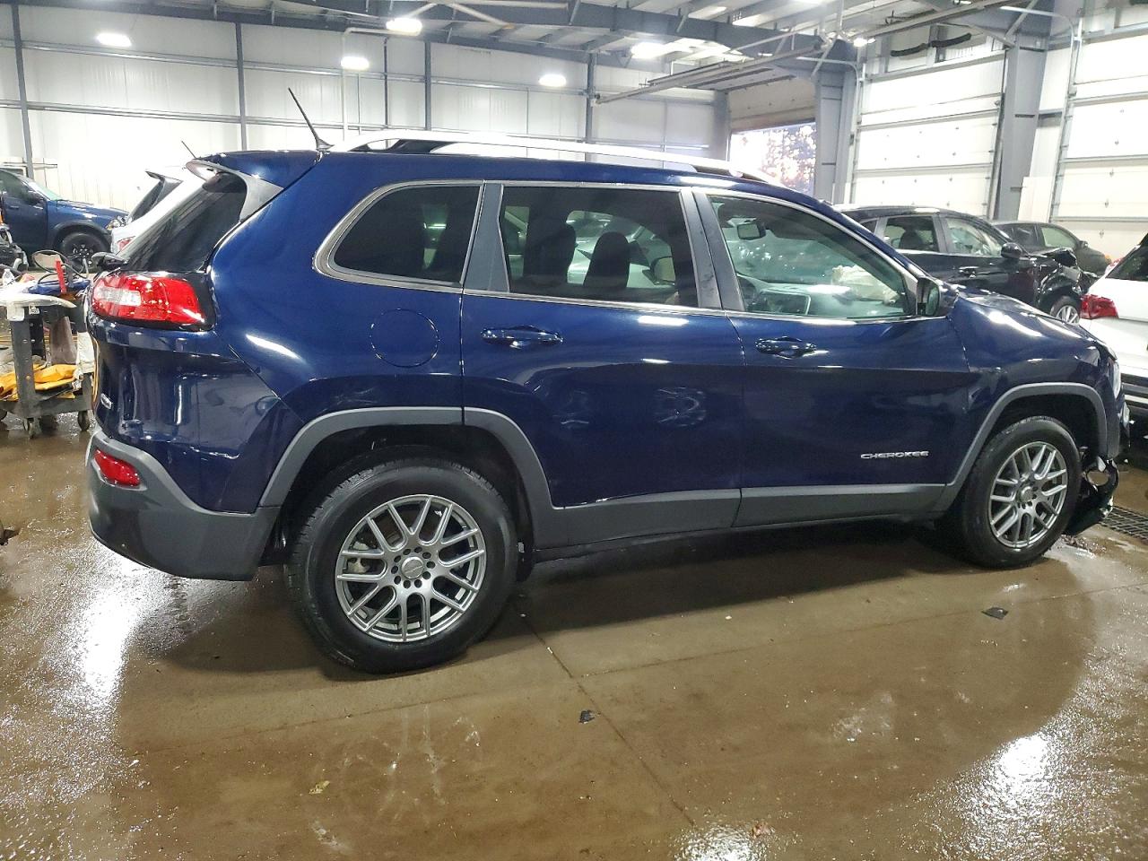 2016 JEEP CHEROKEE LATITUDE photo 5