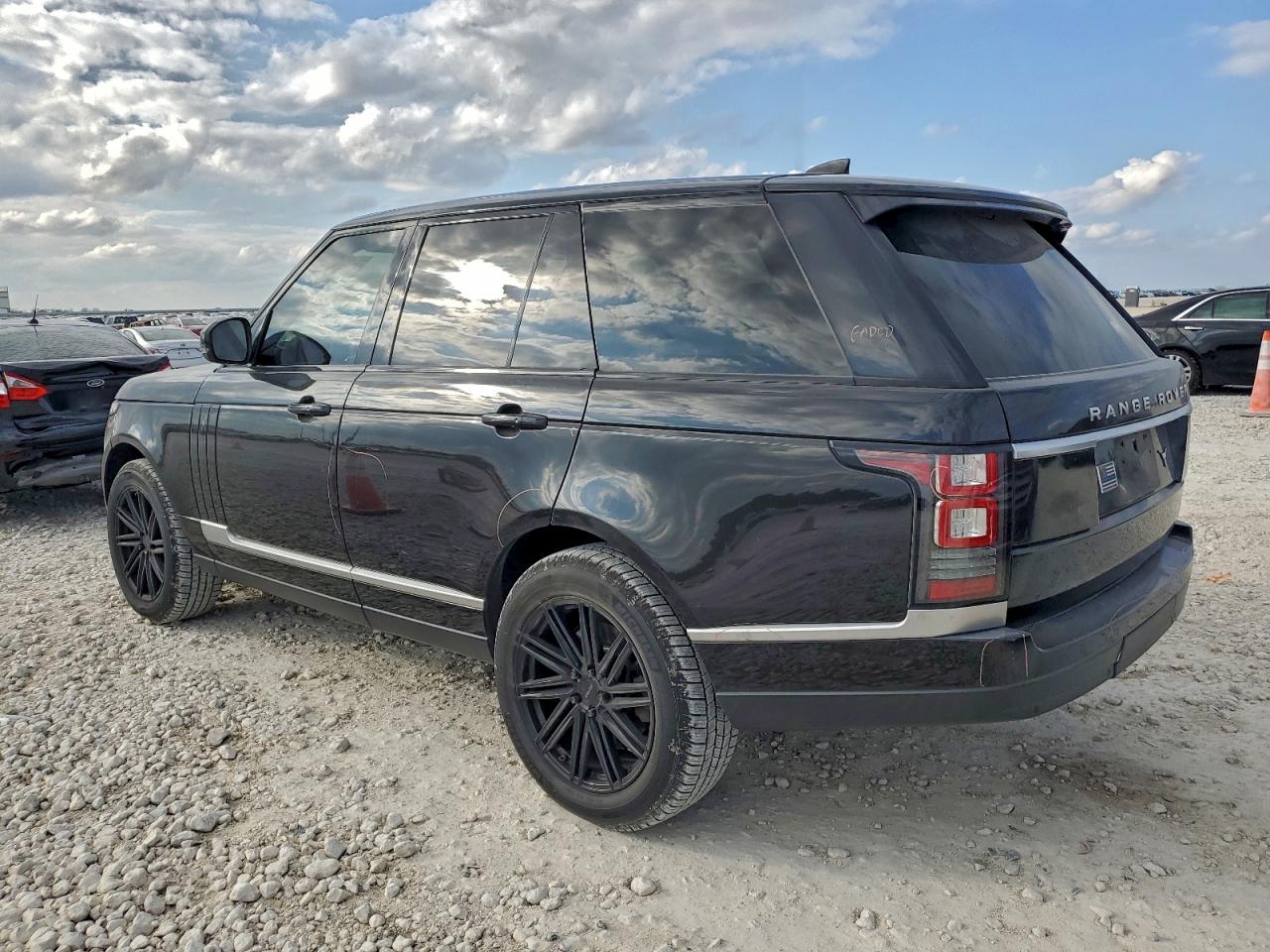 2017 LAND ROVER RANGE ROVER photo 2