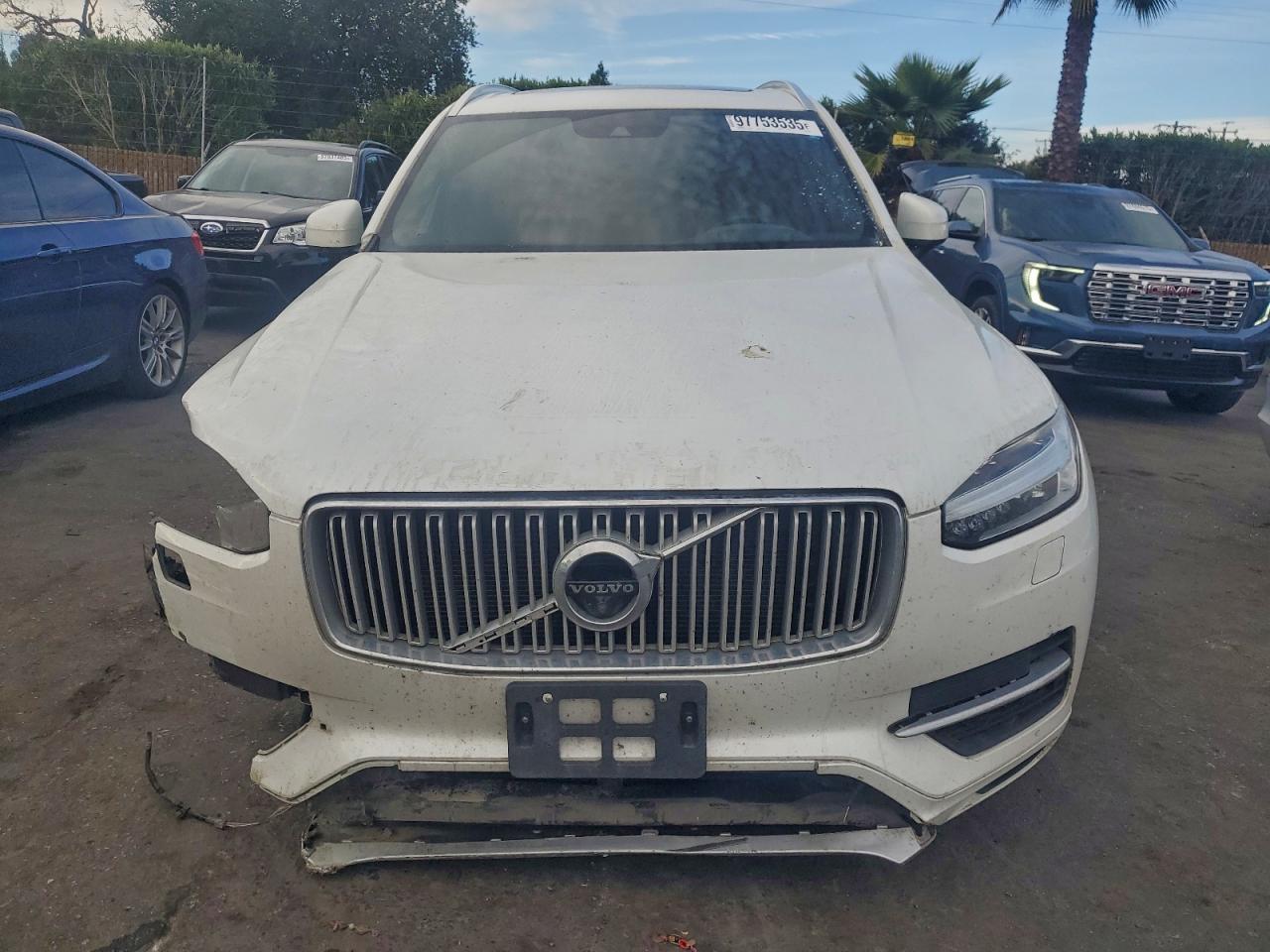 2017 VOLVO XC90 T8 photo 5