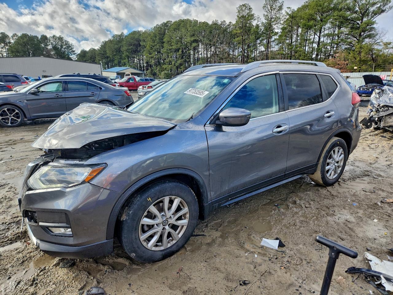 2017 NISSAN ROGUE