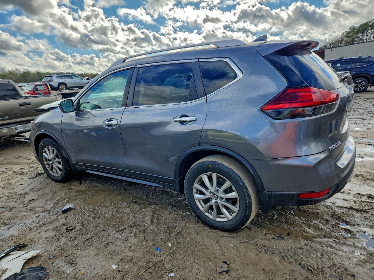 2017 NISSAN ROGUE S photo 3