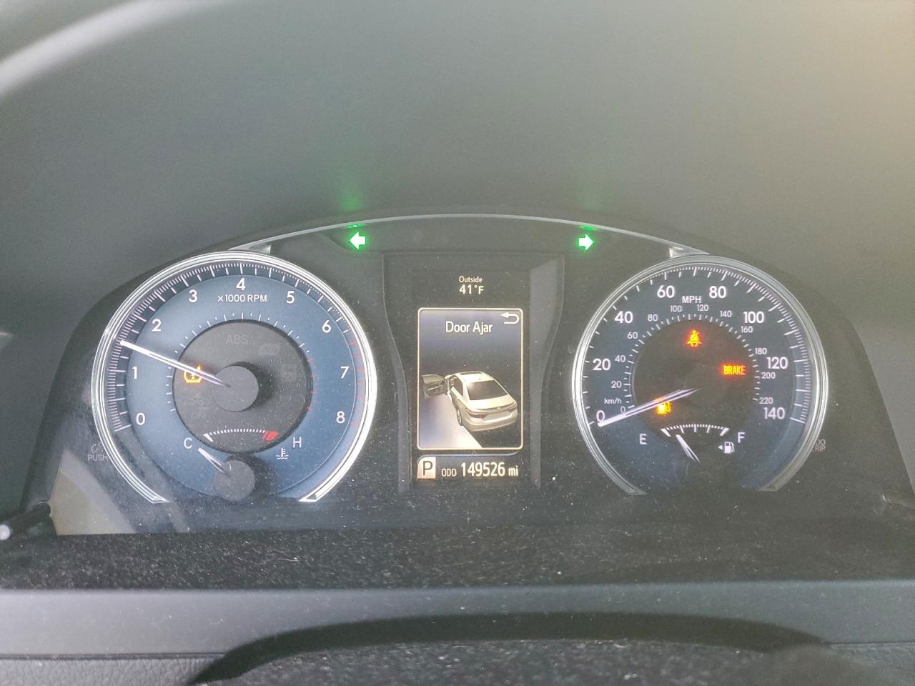 2016 TOYOTA CAMRY LE photo 17