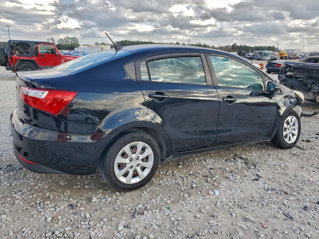 2017 KIA RIO LX photo 3