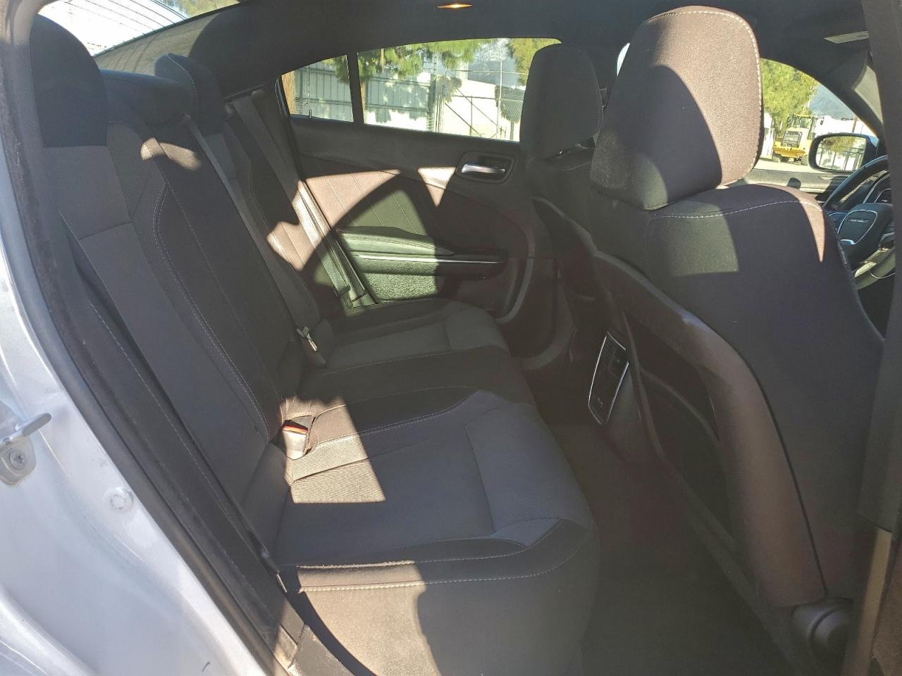 2016 DODGE CHARGER SXT photo 10