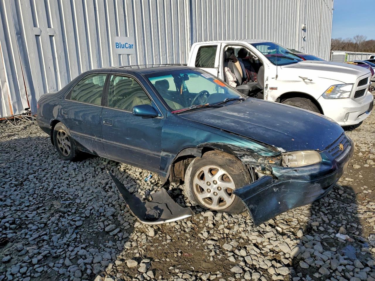 1997 TOYOTA CAMRY CE photo 4