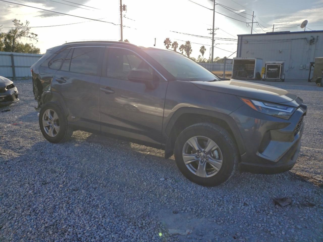 2024 TOYOTA RAV4 LE photo 4