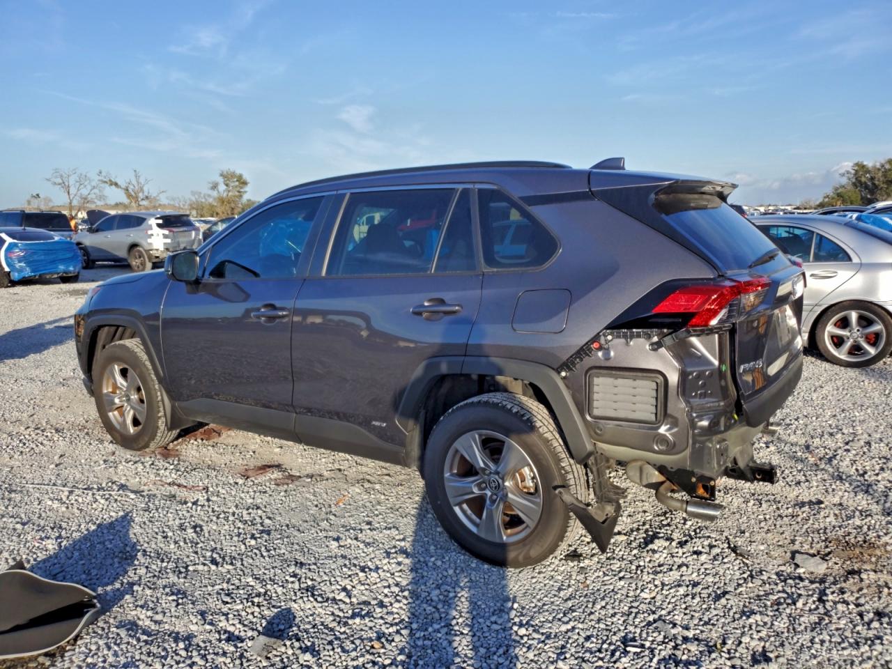 2024 TOYOTA RAV4 LE photo 2