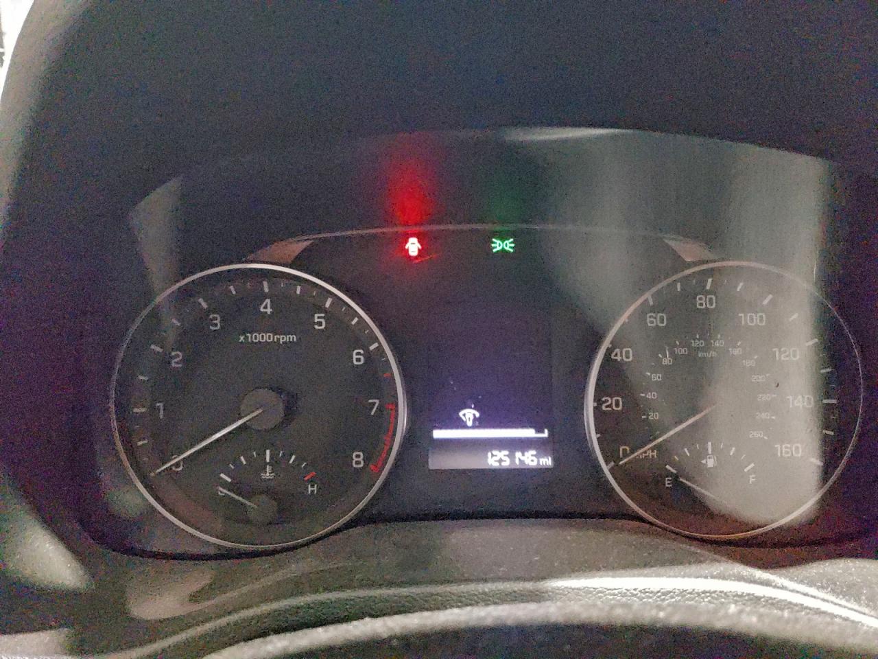2017 HYUNDAI ELANTRA SE photo 9