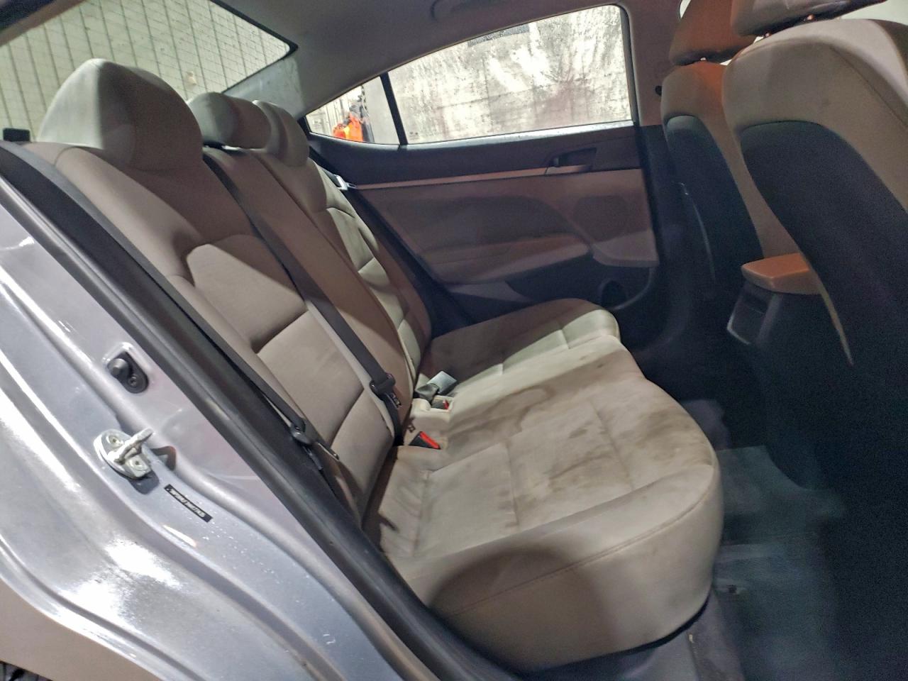 2017 HYUNDAI ELANTRA SE photo 10