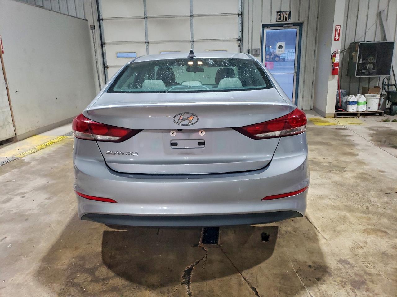 2017 HYUNDAI ELANTRA SE photo 6