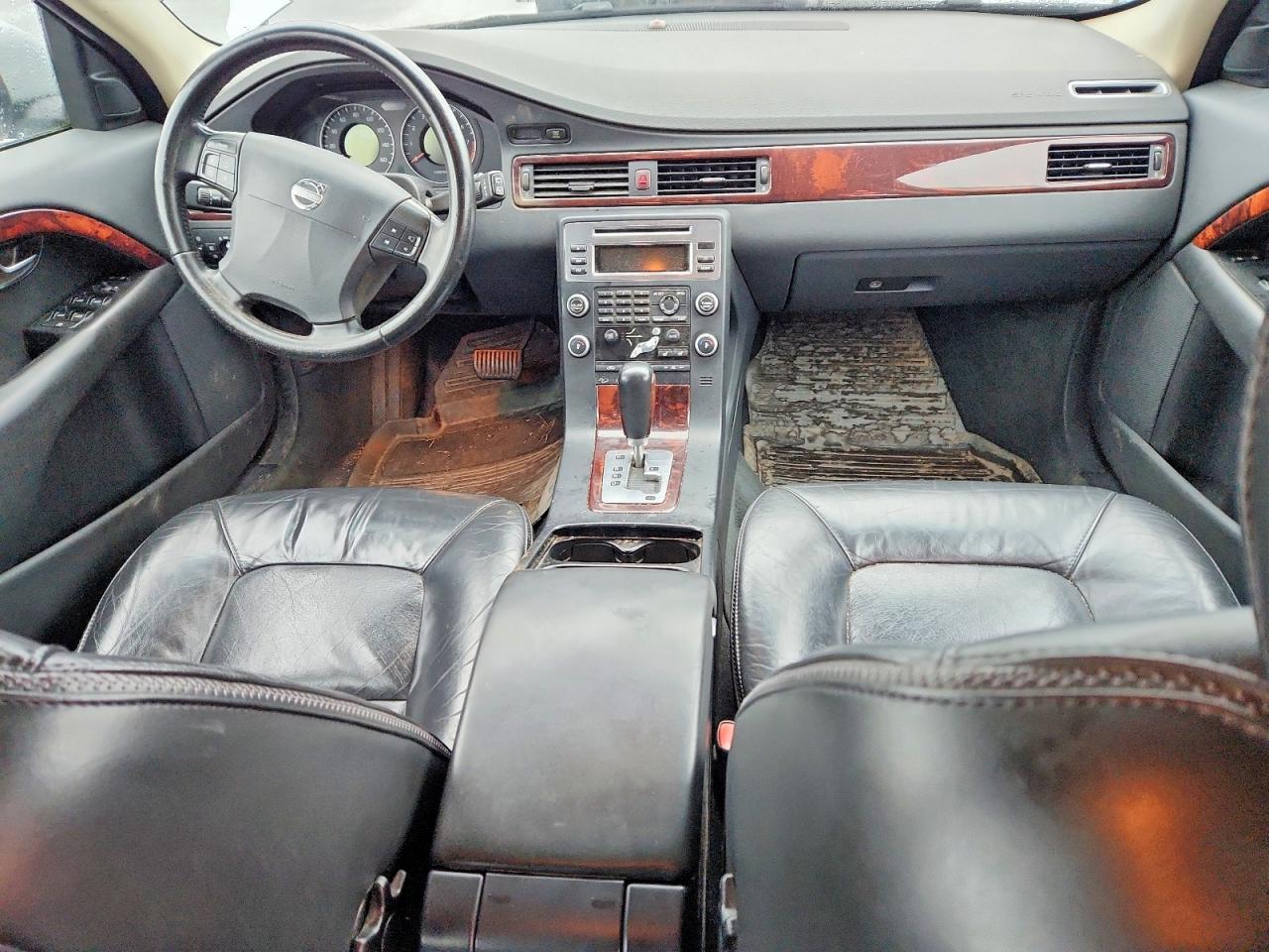 2008 VOLVO XC70 photo 8