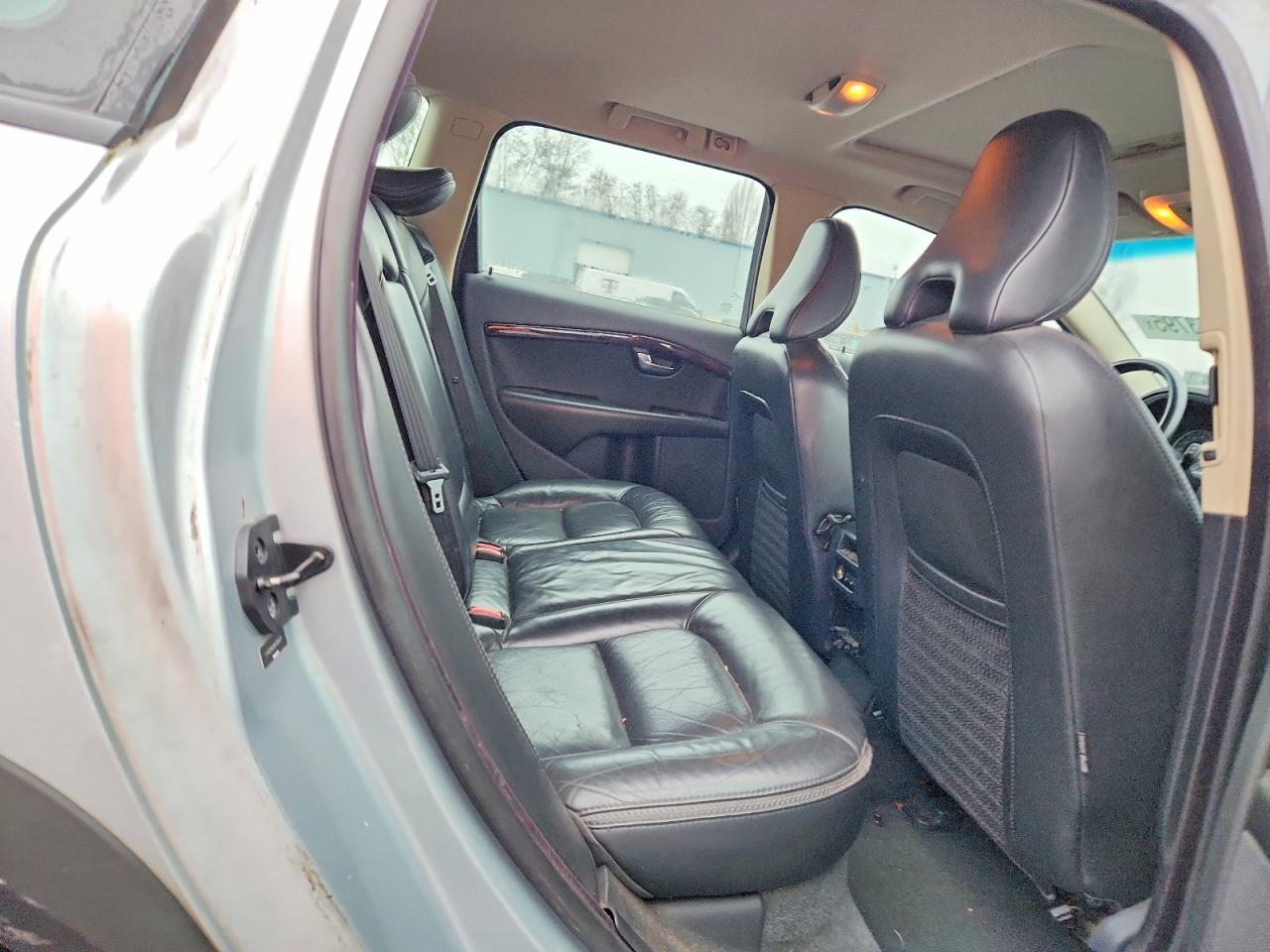2008 VOLVO XC70 photo 10