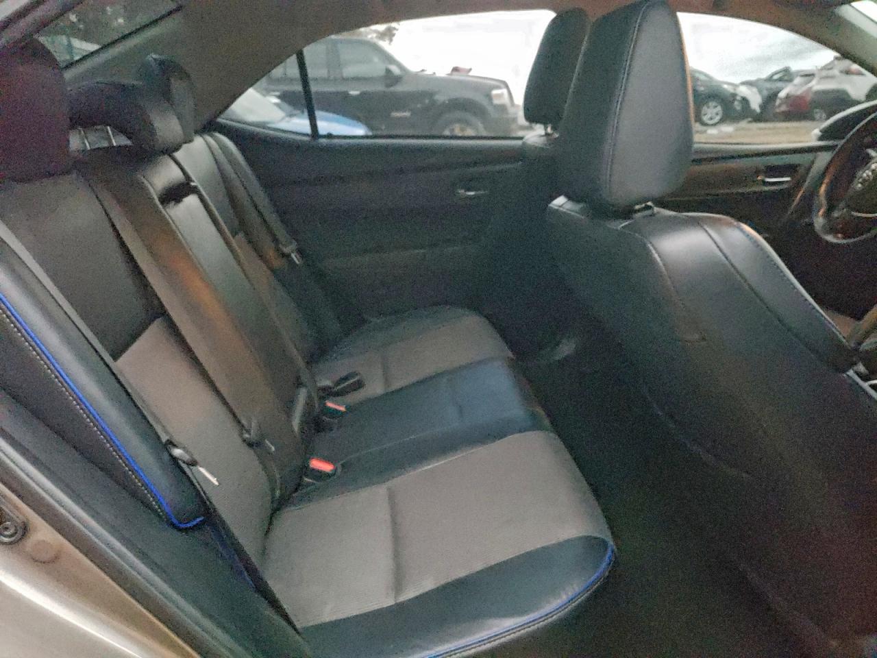 2019 TOYOTA COROLLA L photo 19