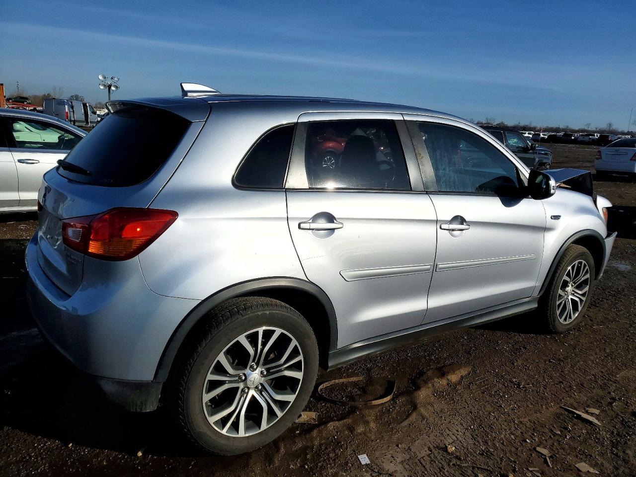 2017 MITSUBISHI OUTLANDER SPORT ES photo 3