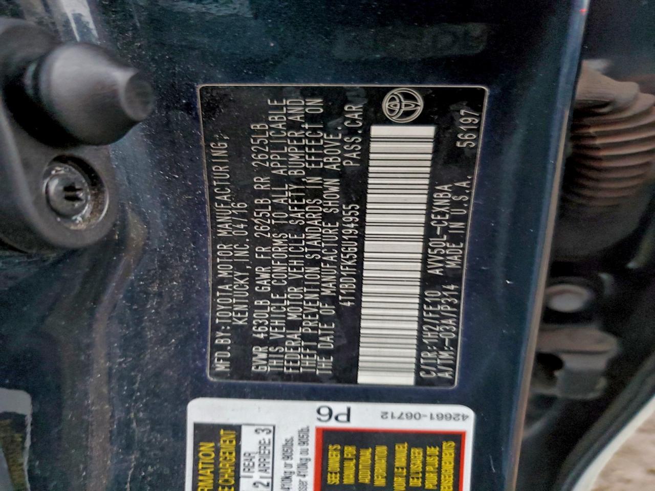 2016 TOYOTA CAMRY HYBRID photo 12