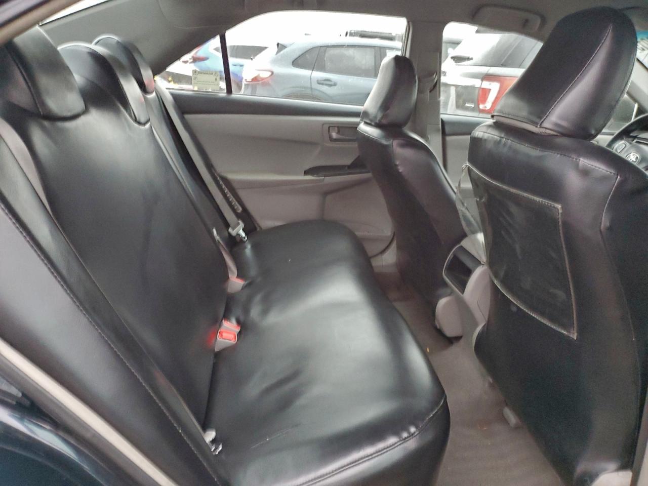 2016 TOYOTA CAMRY HYBRID photo 10