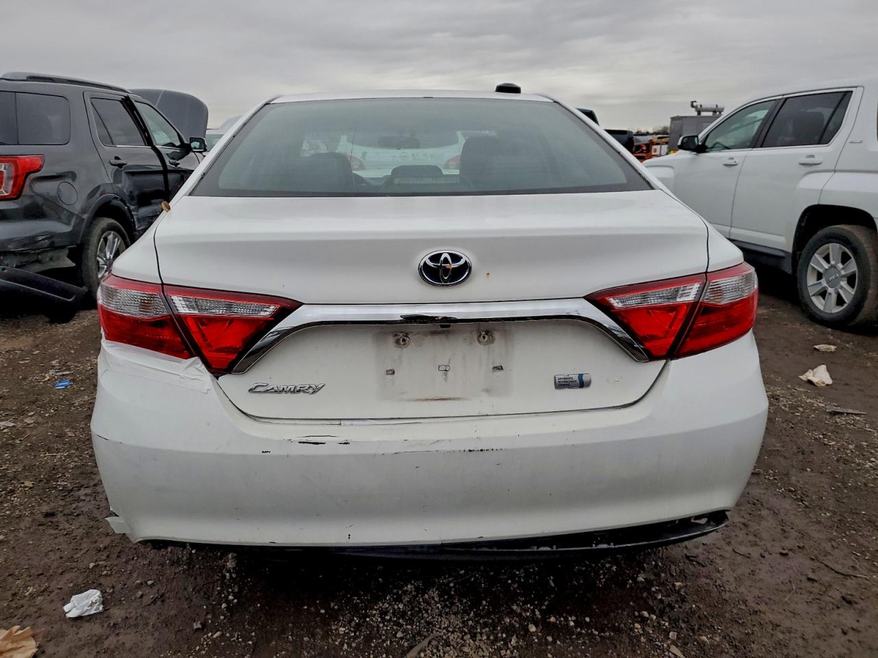 2016 TOYOTA CAMRY HYBRID photo 6