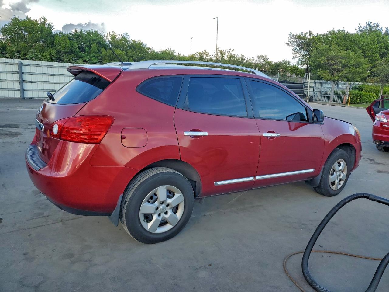 2014 NISSAN ROGUE photo 3