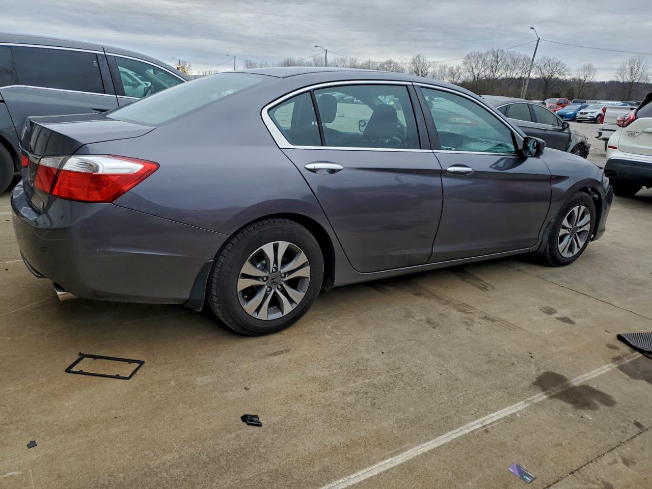 2015 HONDA ACCORD LX photo 5
