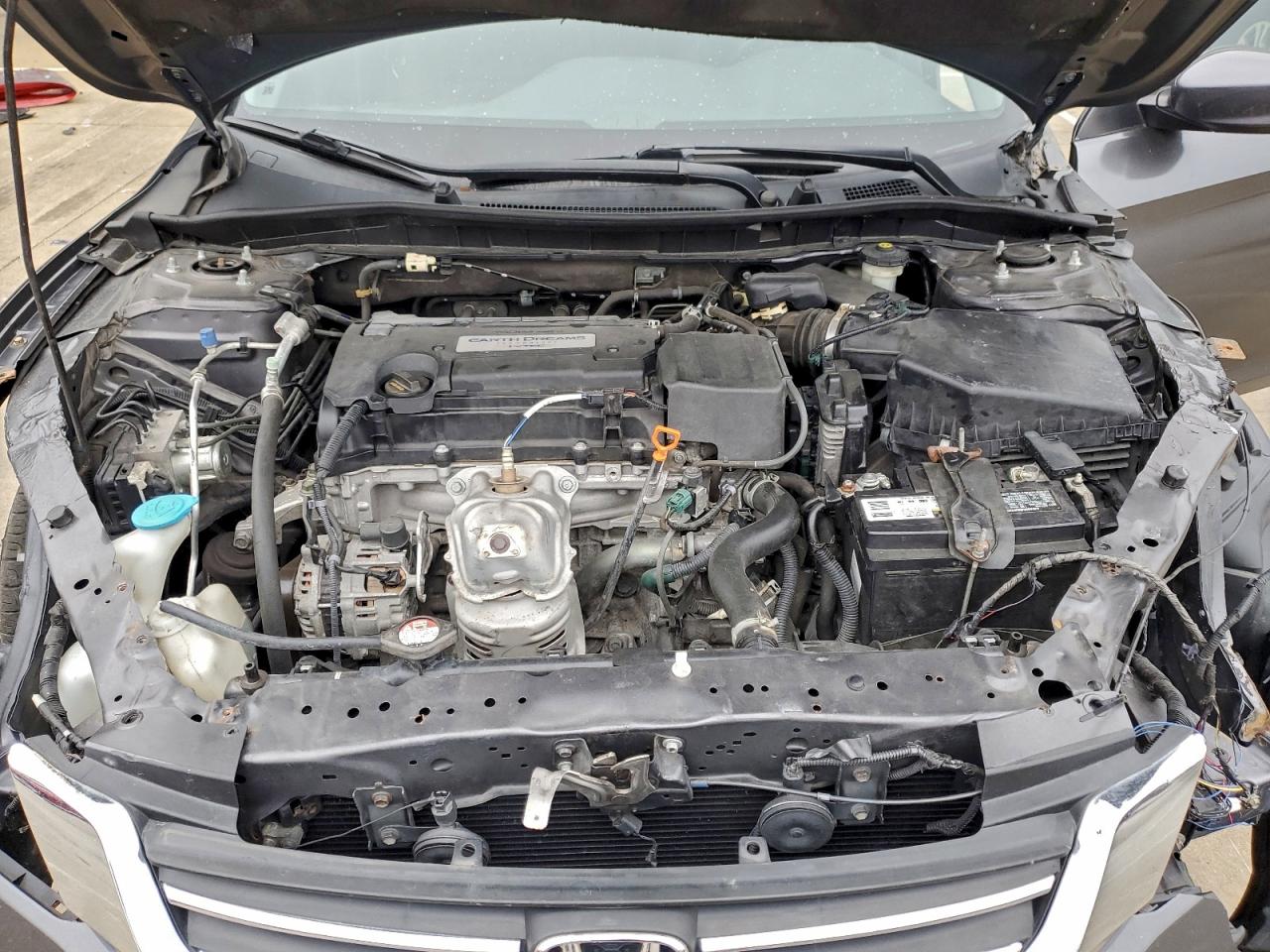 2015 HONDA ACCORD LX photo 21