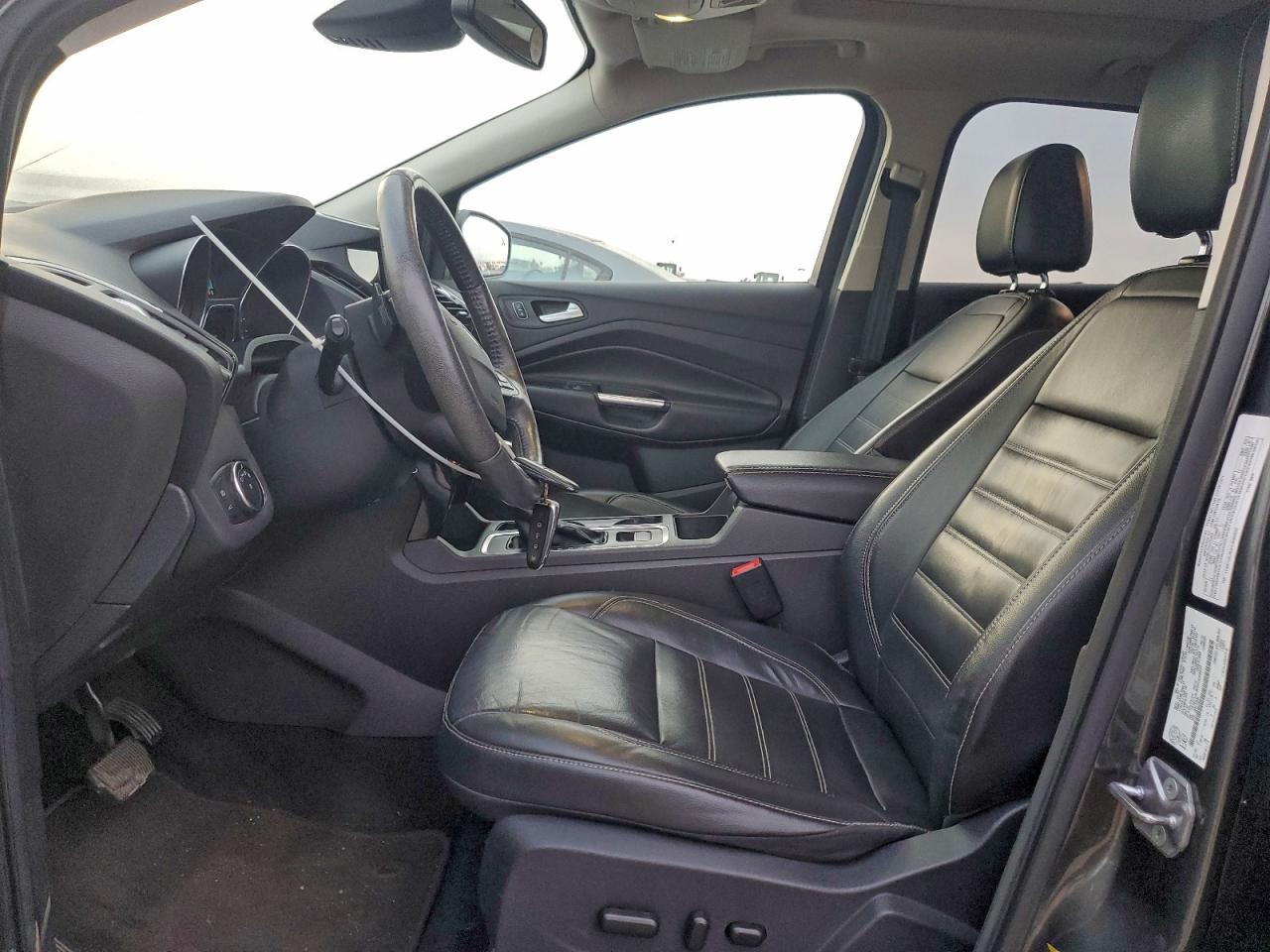 2017 FORD ESCAPE TITANIUM photo 7