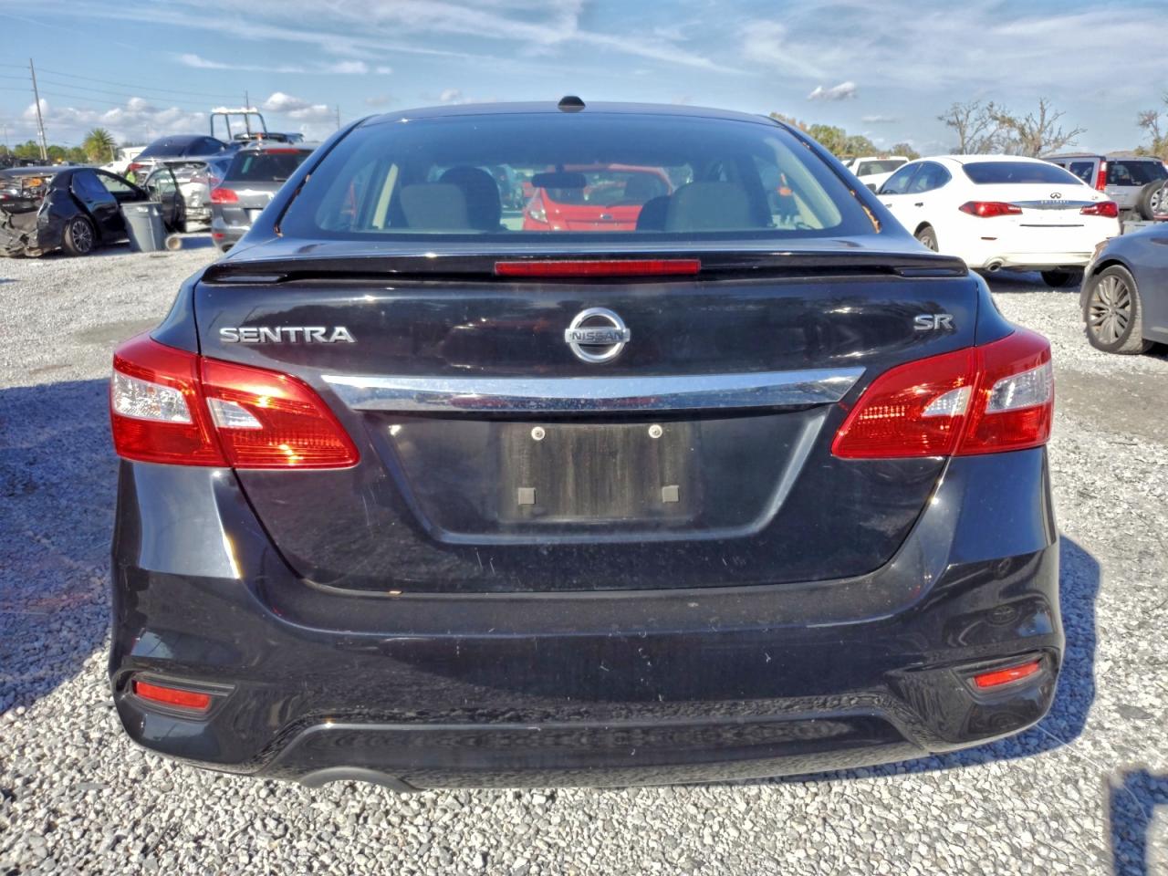 2017 NISSAN SENTRA S photo 6