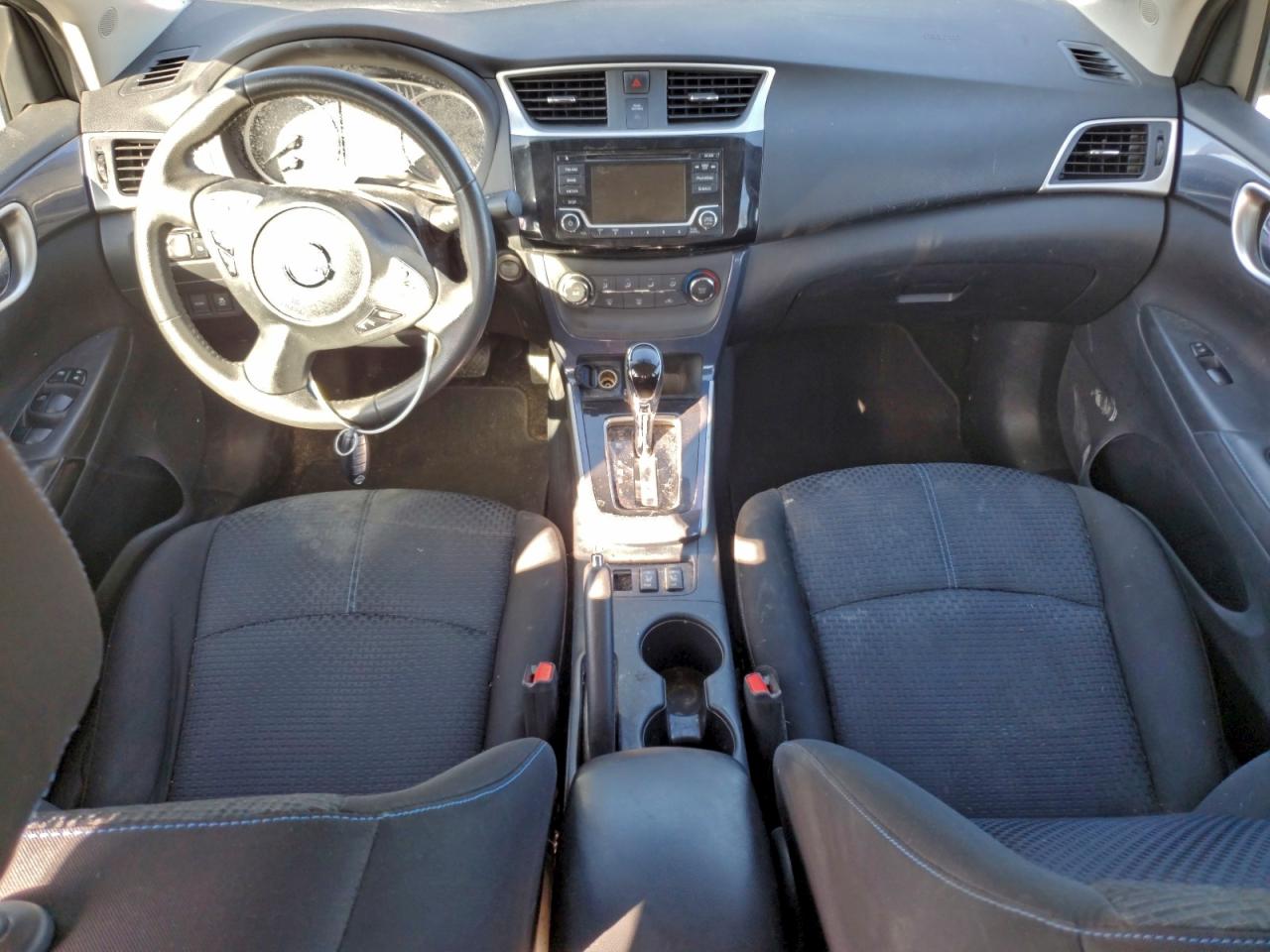 2017 NISSAN SENTRA S photo 8