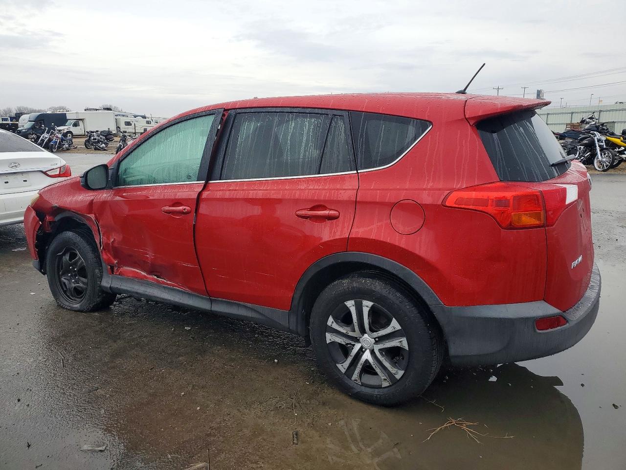 2013 TOYOTA RAV4 LE photo 2