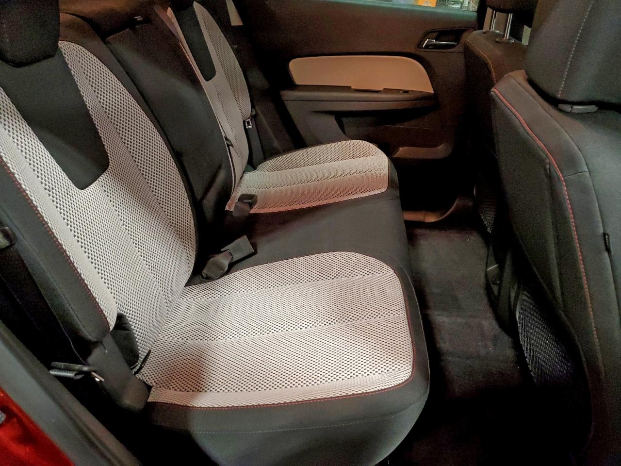 2016 CHEVROLET EQUINOX LT photo 19