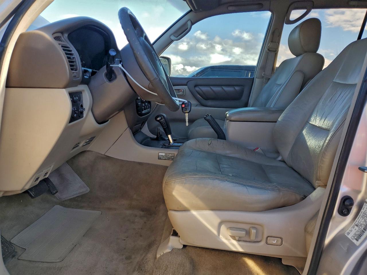 1999 TOYOTA LAND CRUISER photo 7