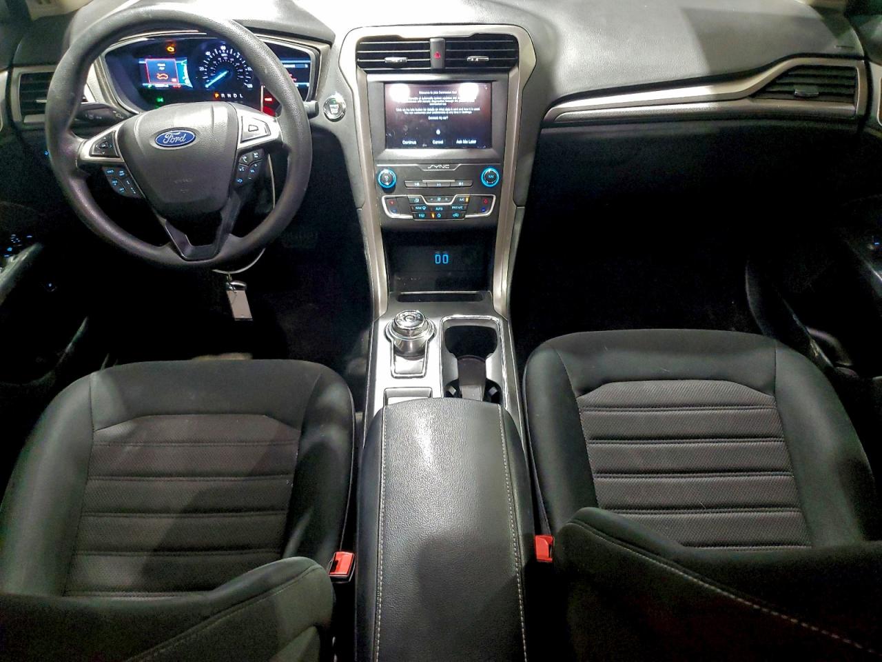 2019 FORD FUSION SE photo 8