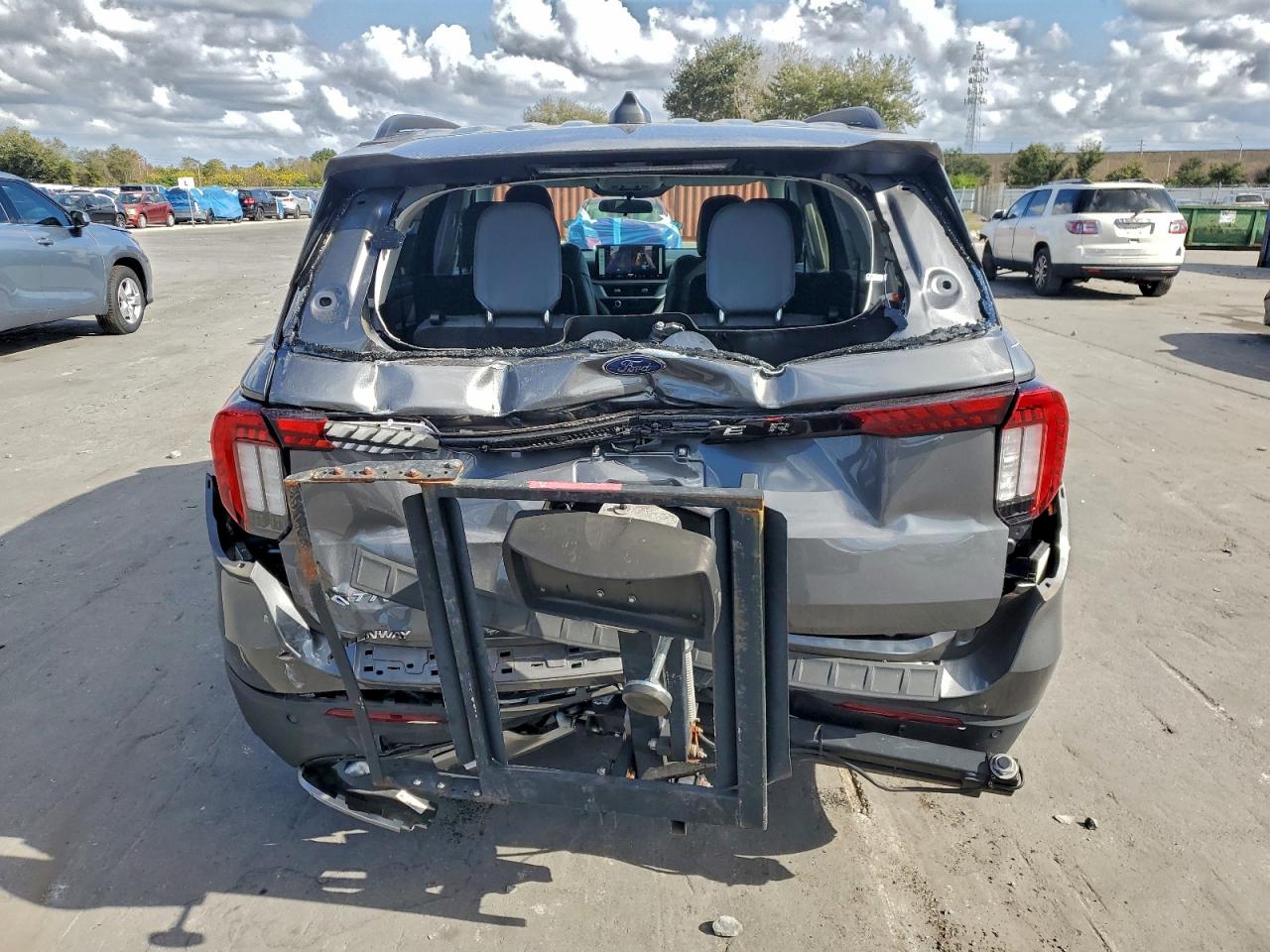 2025 FORD EXPLORER ACTIVE photo 11