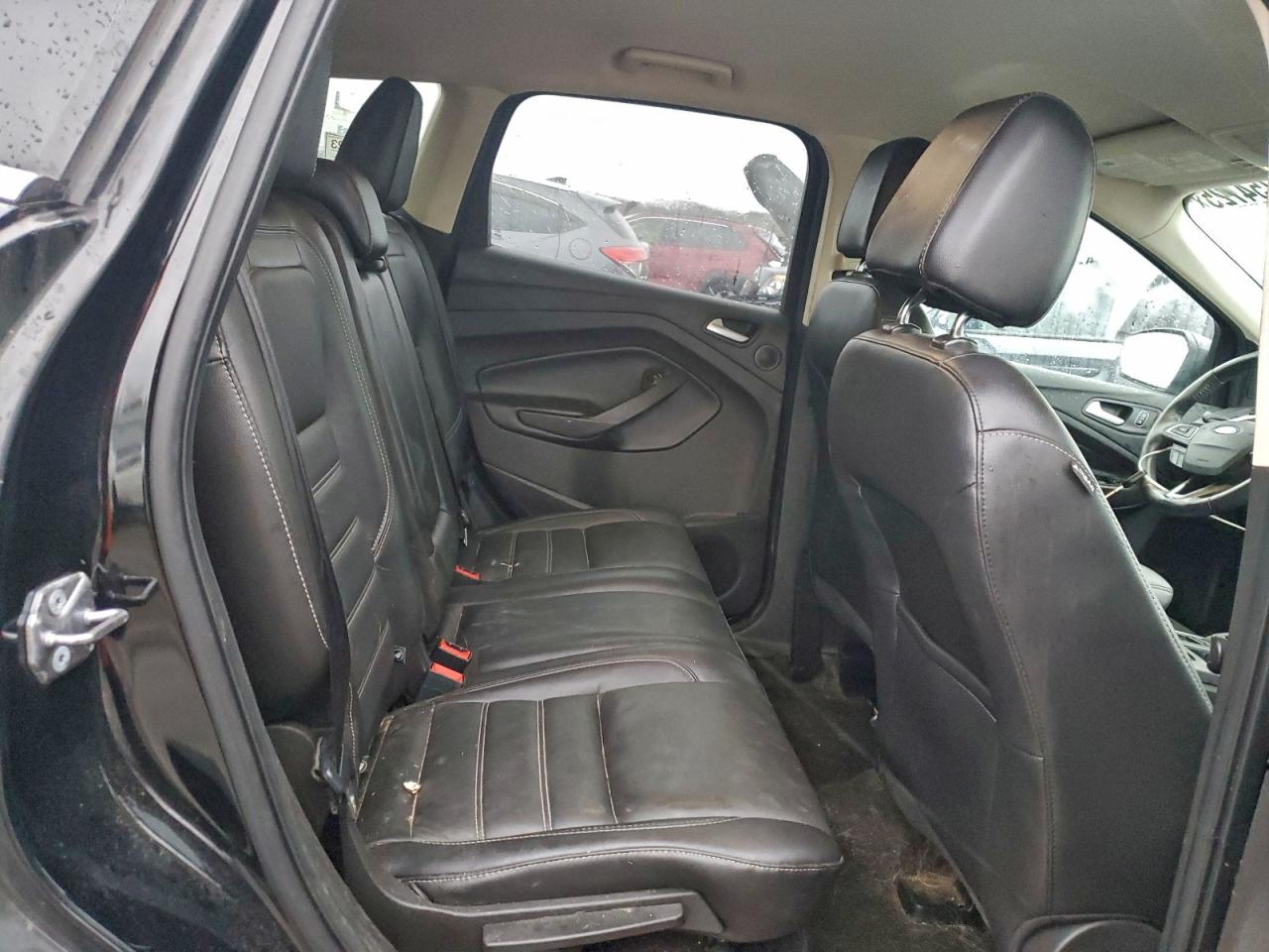 2017 FORD ESCAPE SE photo 31