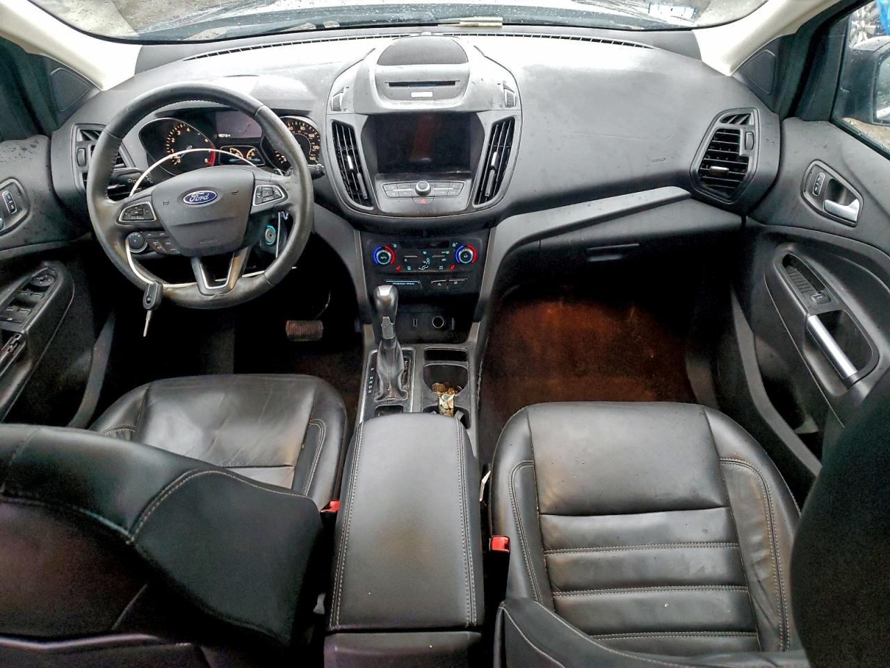 2017 FORD ESCAPE SE photo 22