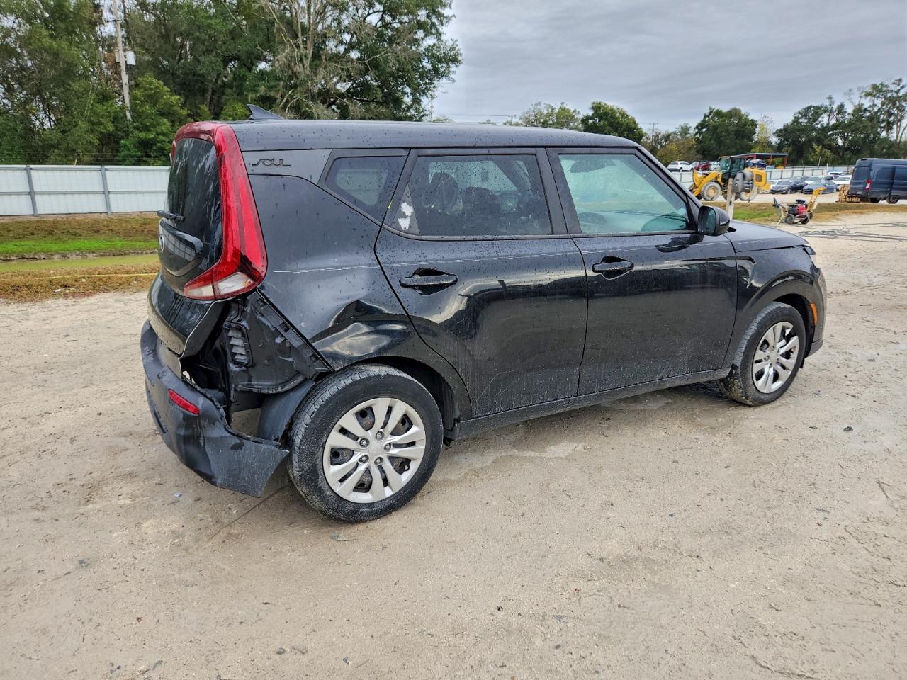 2020 KIA SOUL LX photo 3