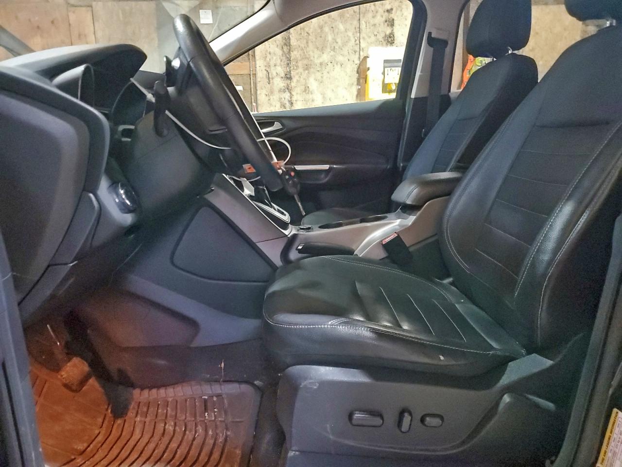 2014 FORD ESCAPE SE photo 13