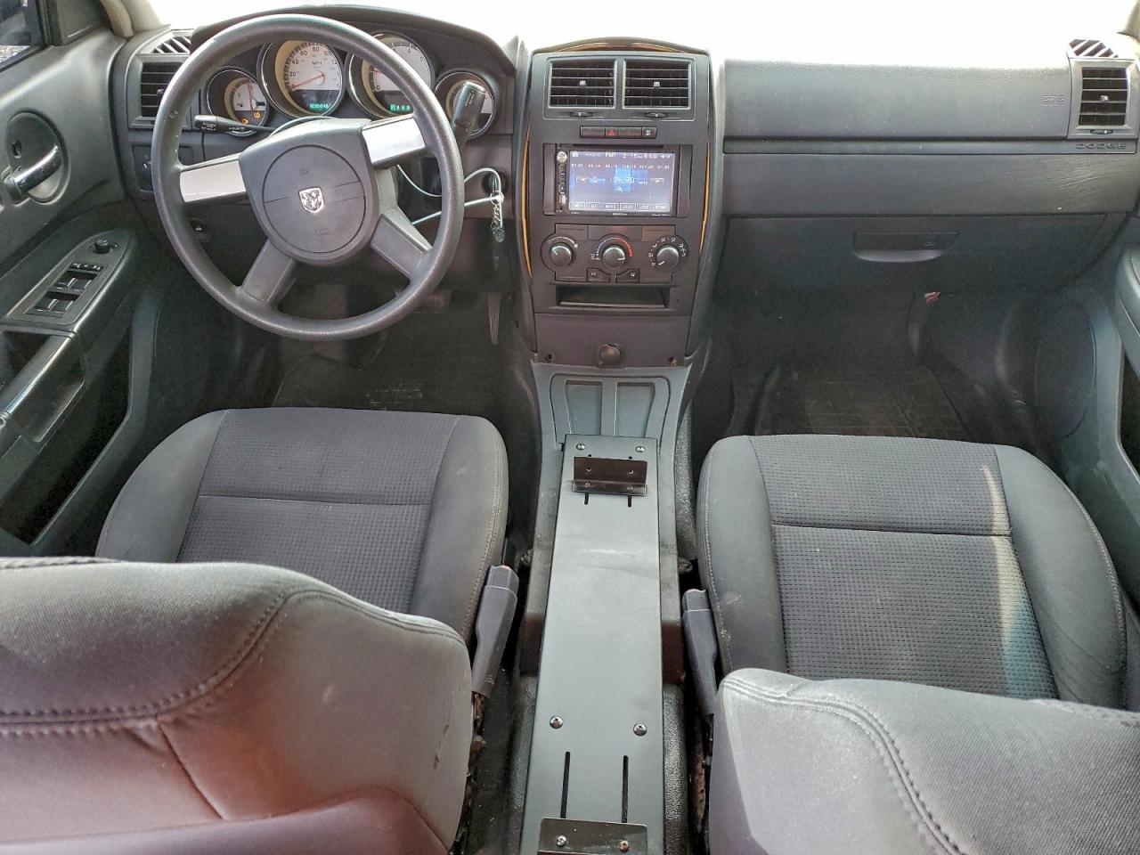 2010 DODGE CHARGER photo 8