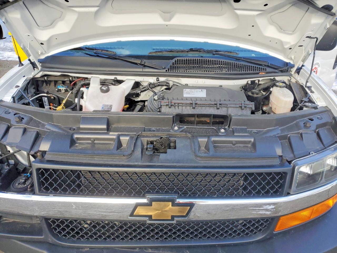 2024 CHEVROLET EXPRESS G3500 LT photo 23