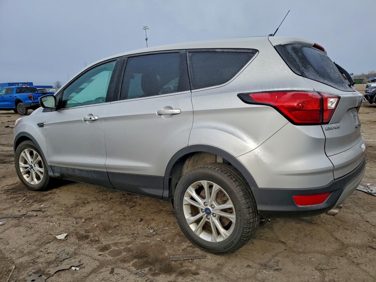 2019 FORD ESCAPE SE photo 4