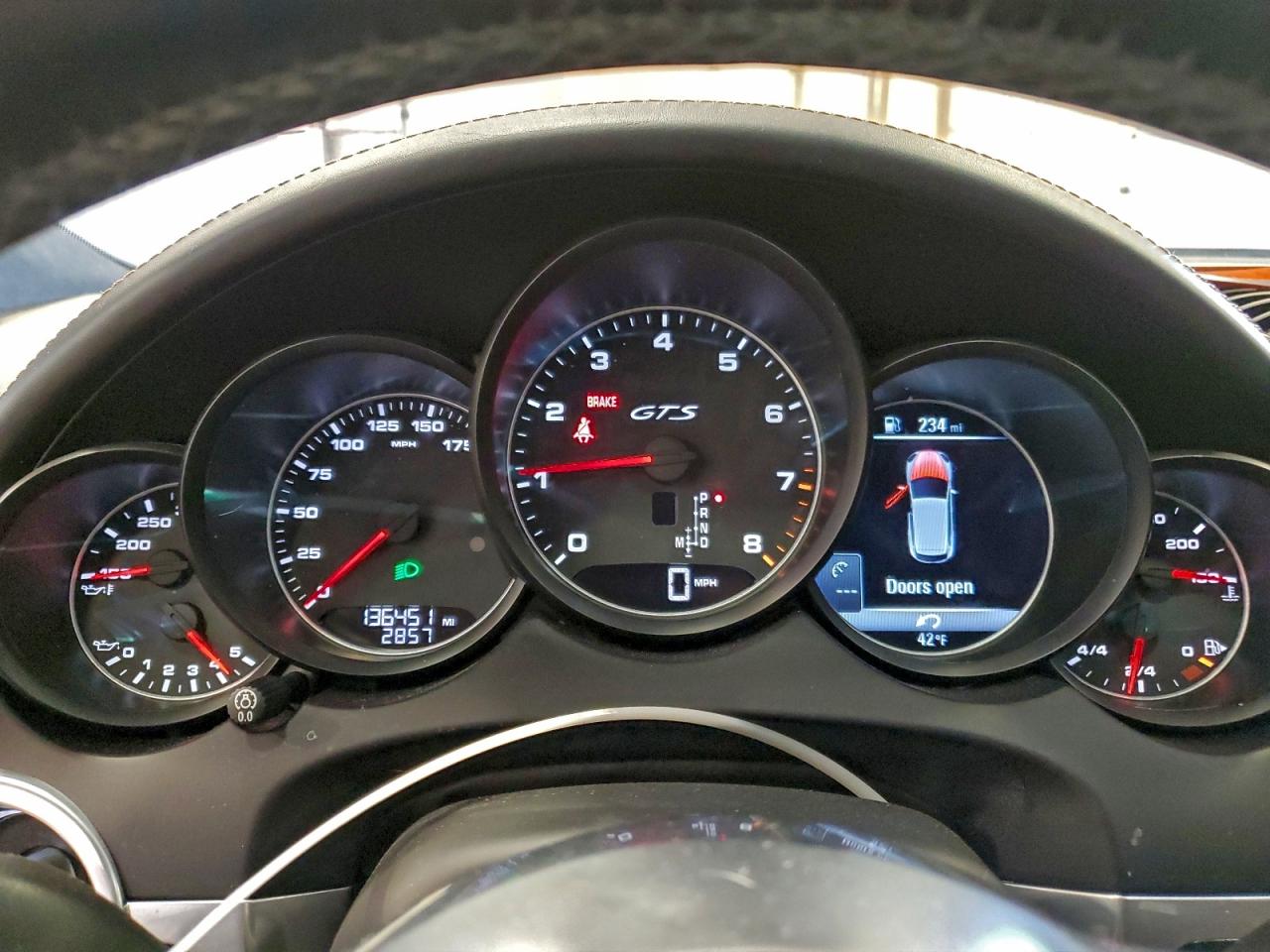 2016 PORSCHE CAYENNE GTS photo 9