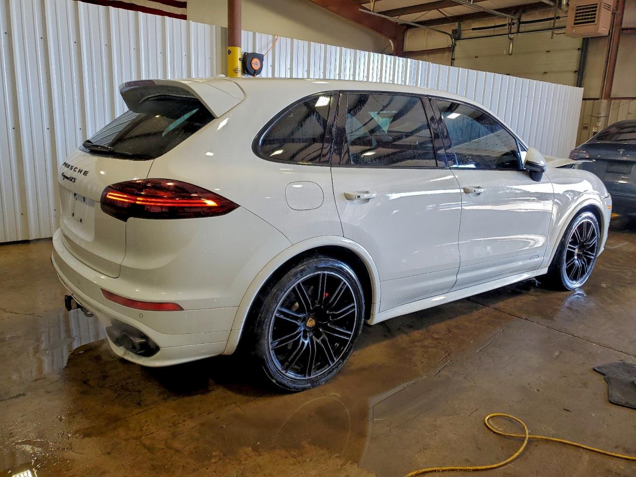 2016 PORSCHE CAYENNE GTS photo 3