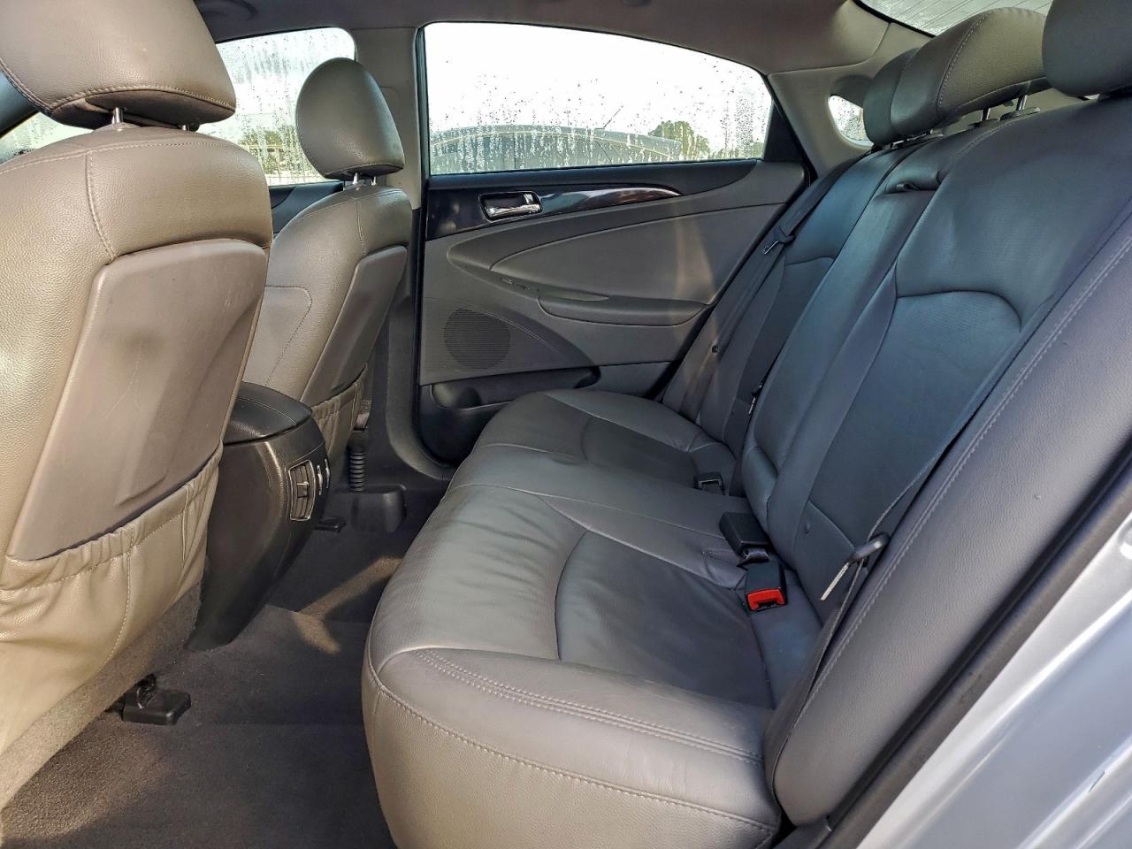 2012 HYUNDAI SONATA SE photo 10