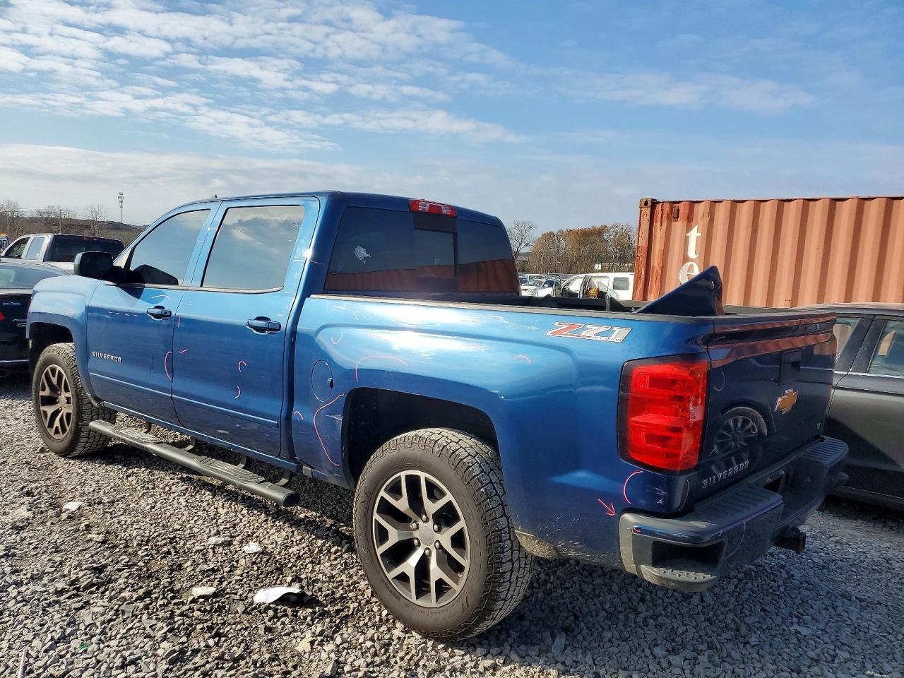 2017 CHEVROLET SILVERADO K1500 LT photo 3