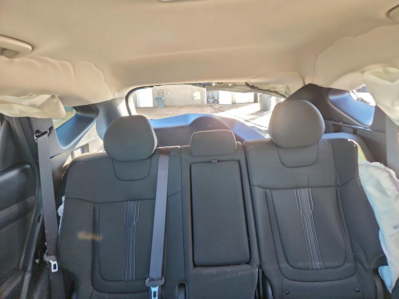 2026 HYUNDAI TUCSON SEL photo 10
