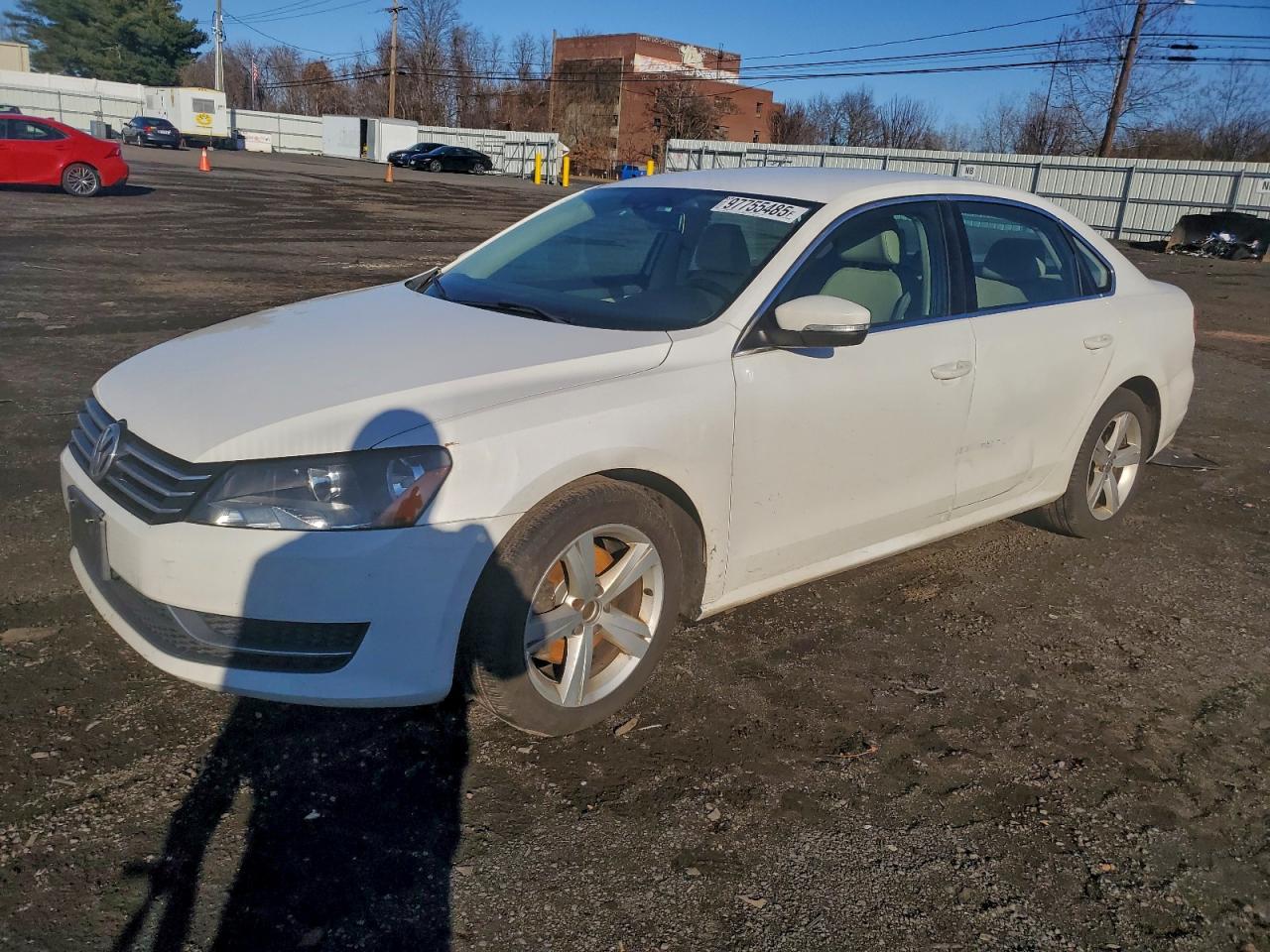 2014 VOLKSWAGEN PASSAT