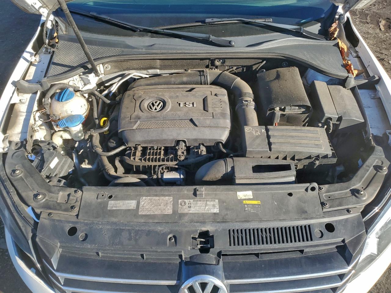 2014 VOLKSWAGEN PASSAT SE photo 11