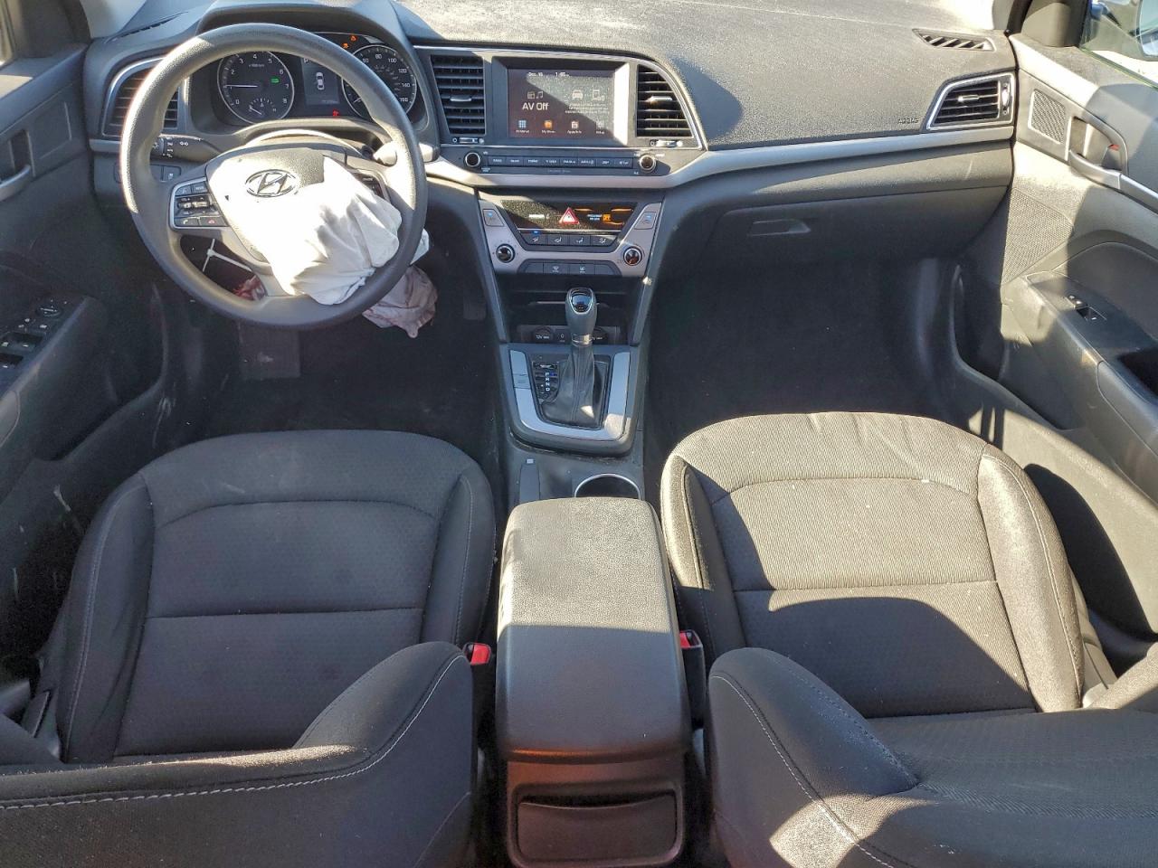 2018 HYUNDAI ELANTRA SEL photo 8
