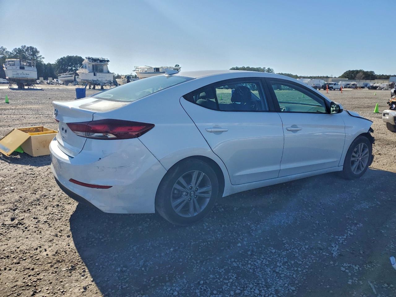 2018 HYUNDAI ELANTRA SEL photo 3