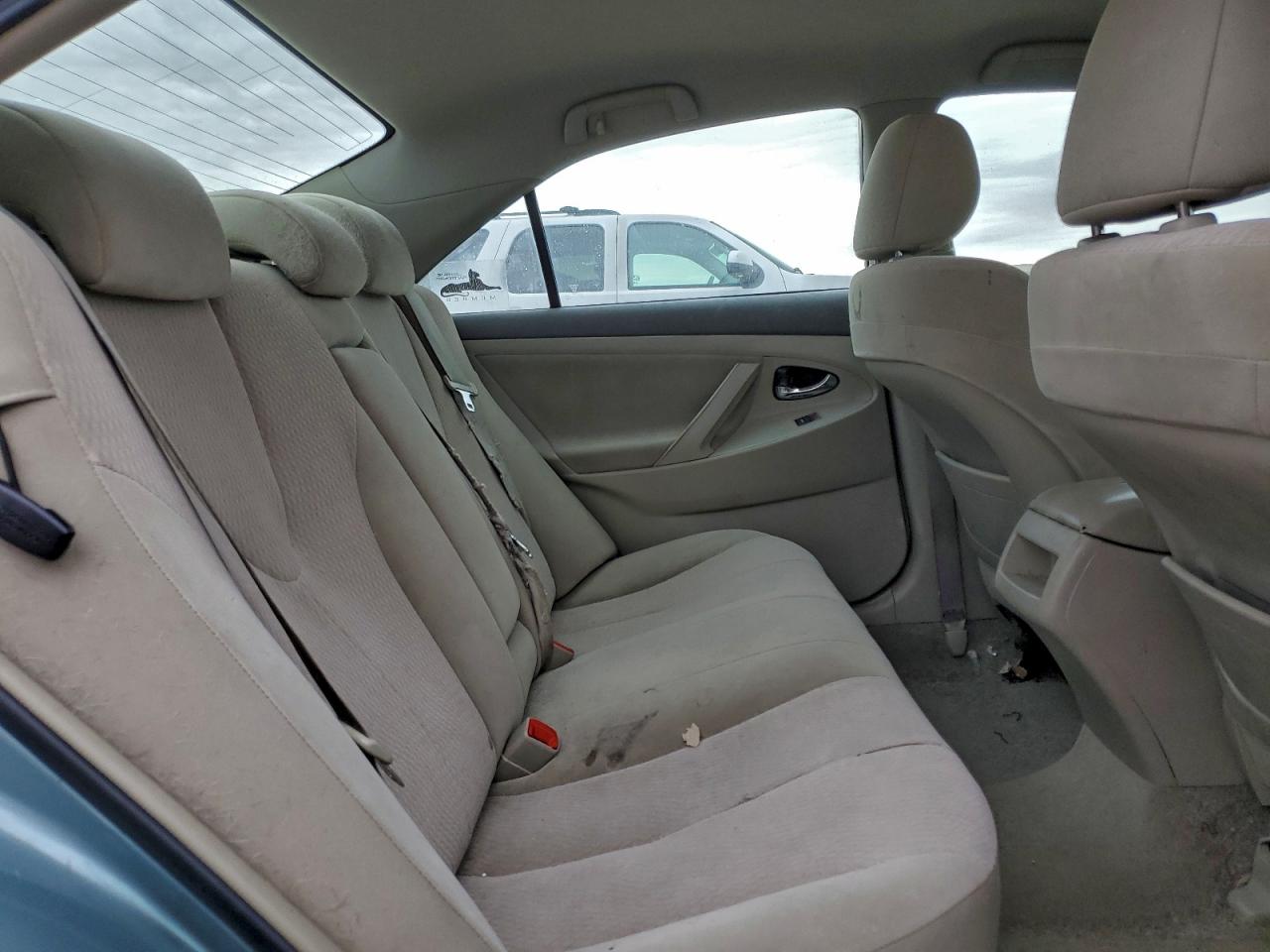 2011 TOYOTA CAMRY BASE photo 10