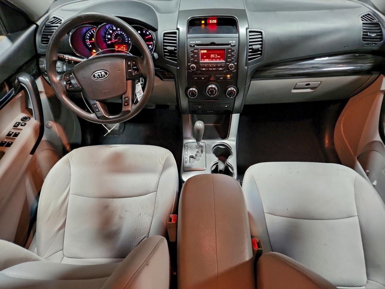 2012 KIA SORENTO BASE photo 8